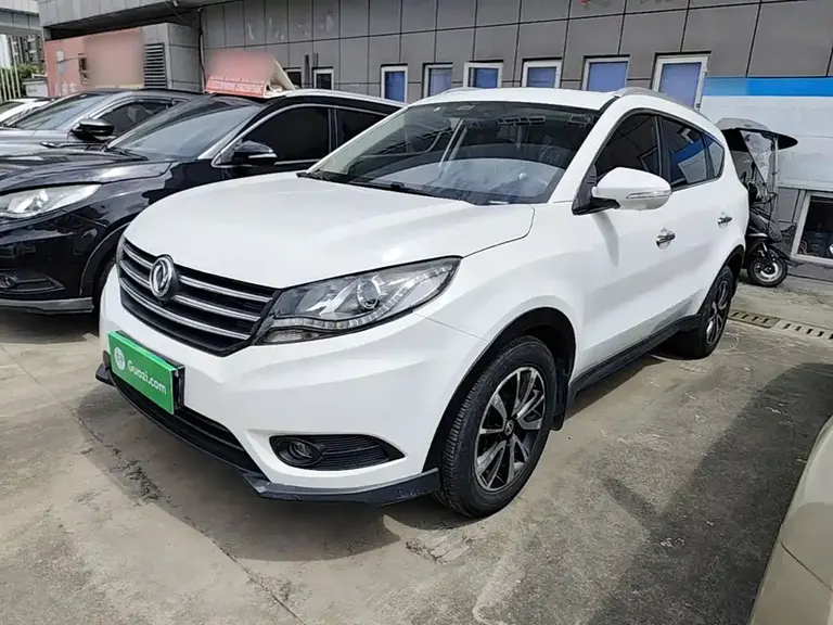 Dongfeng Fengguang 580 1.5 T Manual Luxury