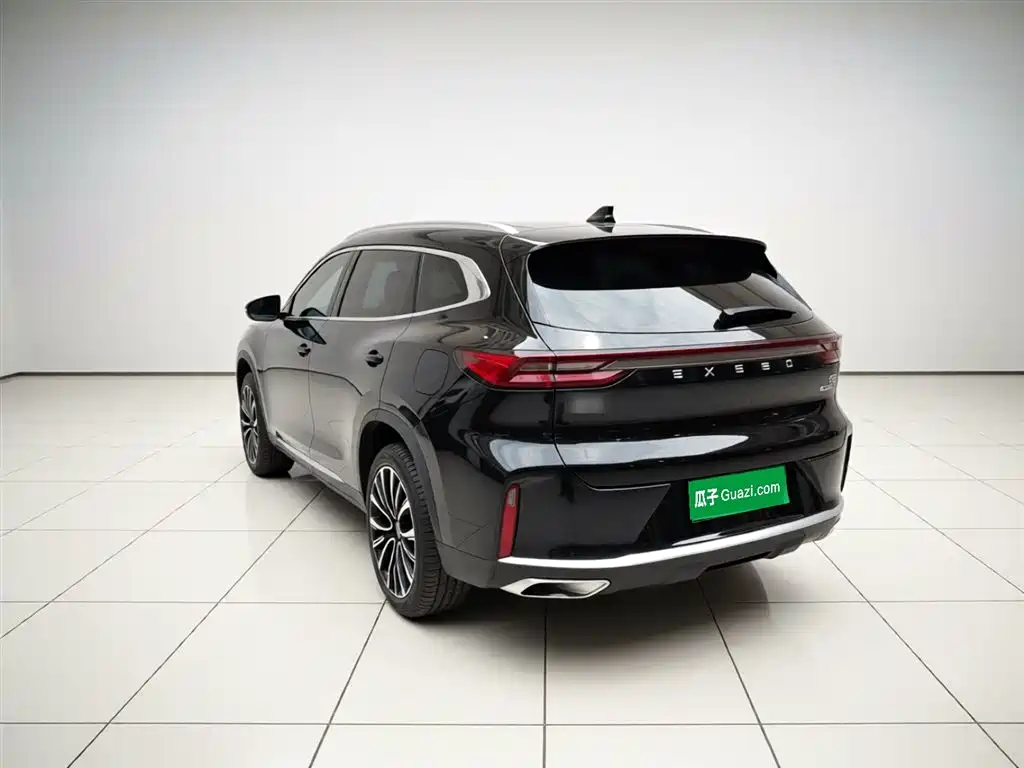 Exeed Lingyun 400 T 2 WD Star Supreme