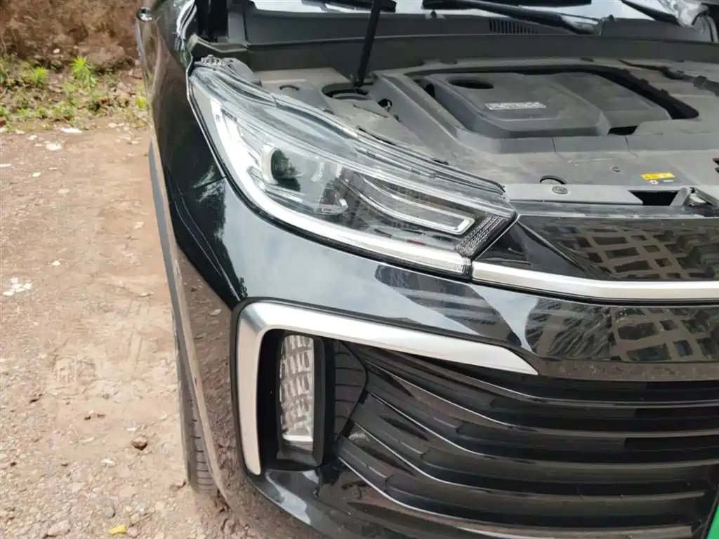 Exeed Lingyun 400 T 2 WD Star Supreme