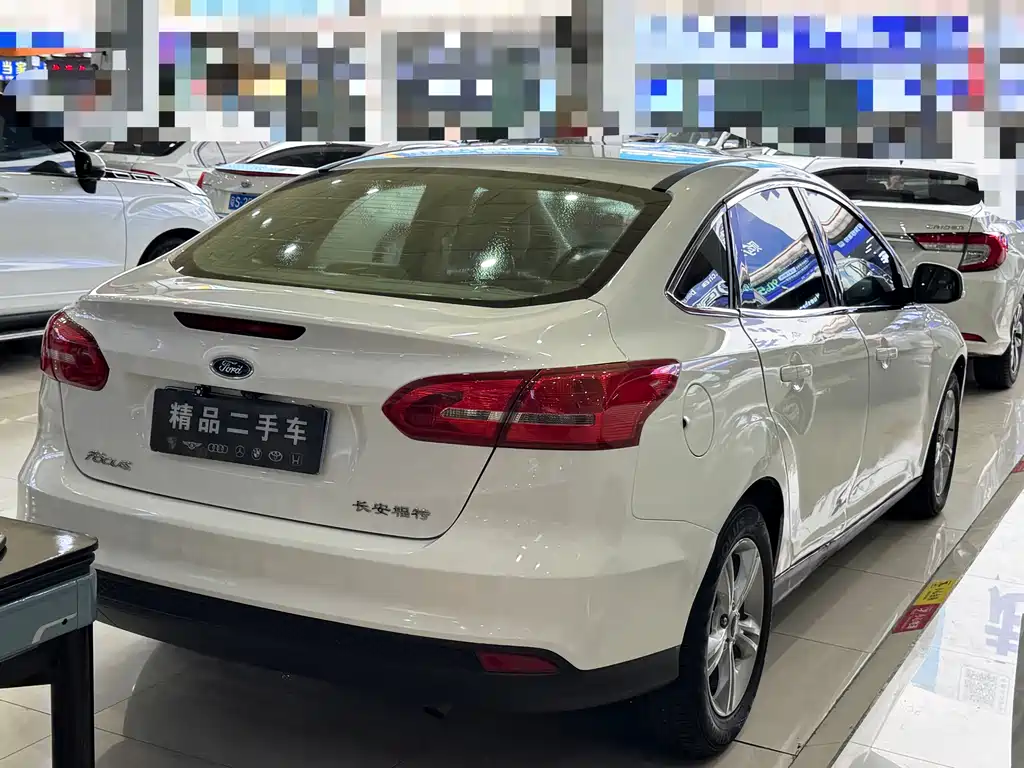 Focus Sedan Classic 1.6 L Auto Comfort Smart Travel