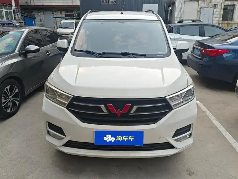 Wuling Hongguang 1.5 L S Comfort LAR