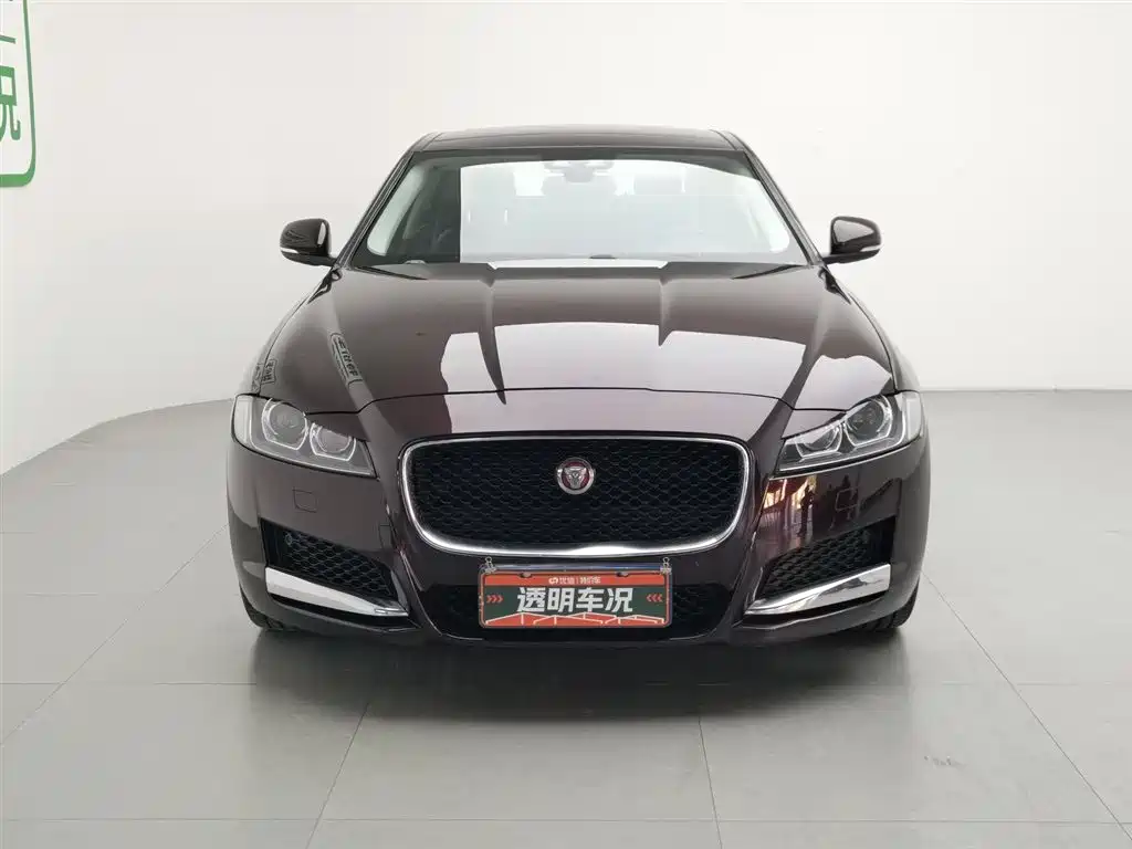 Jaguar XFL XFL 2.0 T 200 PS 2 WD Elite