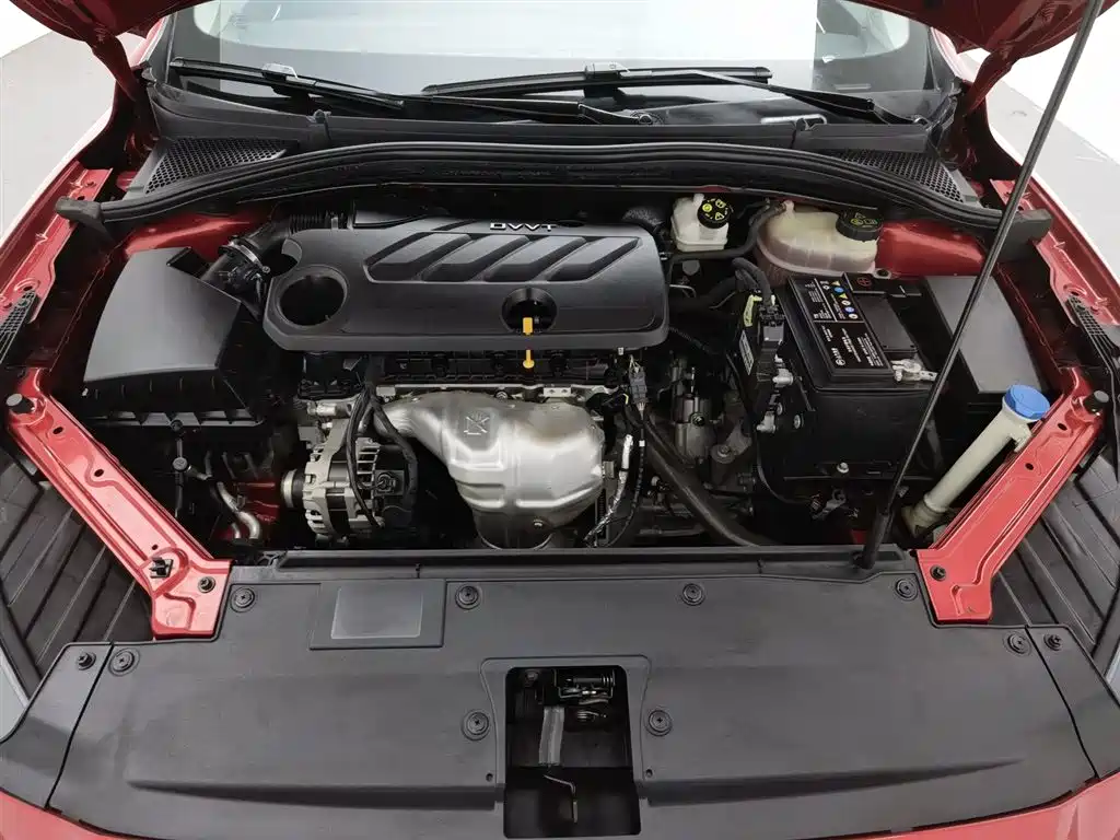MG5 180 DVVT Manual Youth Luxury