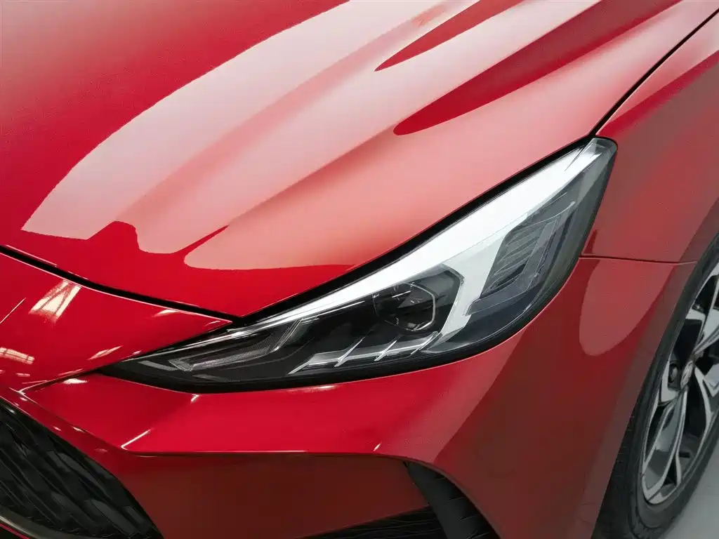 MG5 180 DVVT Manual Youth Luxury