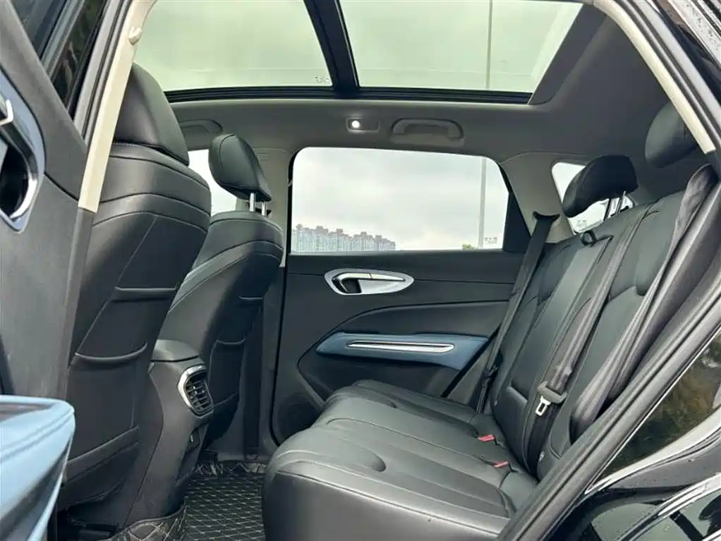 Besturn T90 1.5 T DCT Auto Luxury