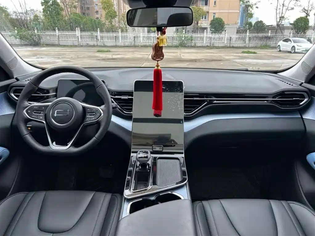 Besturn T90 1.5 T DCT Auto Luxury