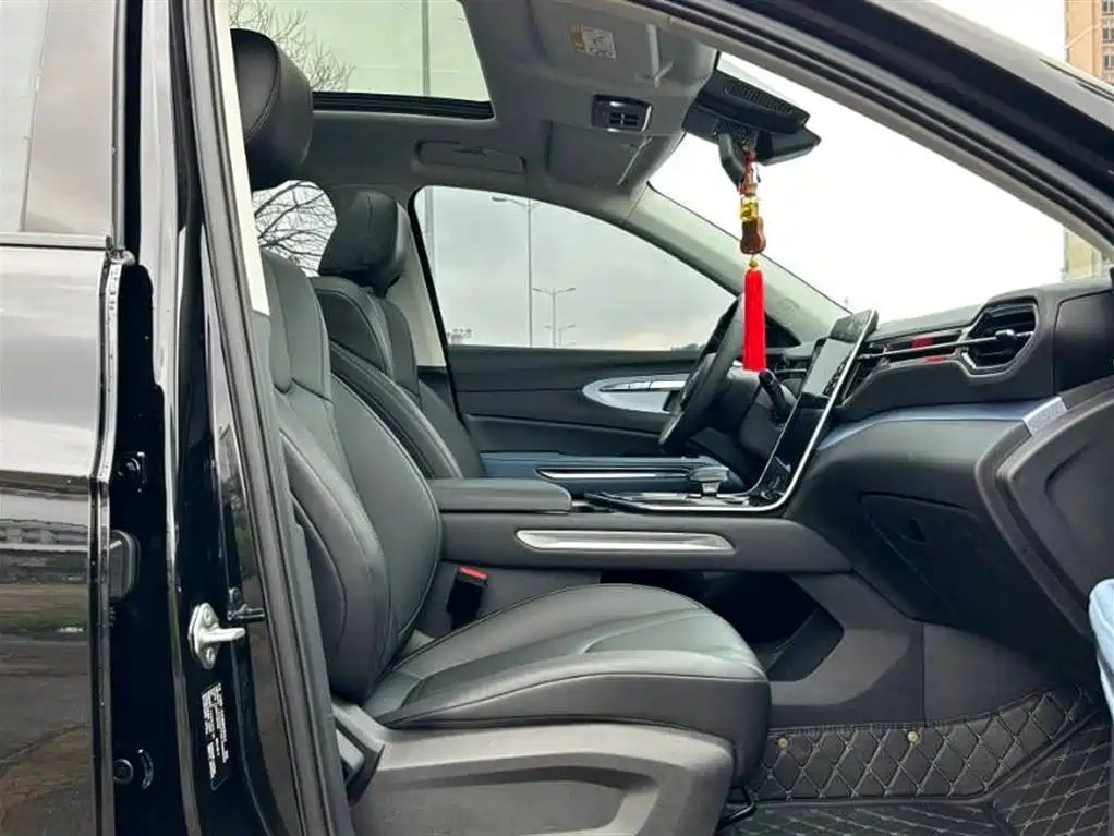 Besturn T90 1.5 T DCT Auto Luxury