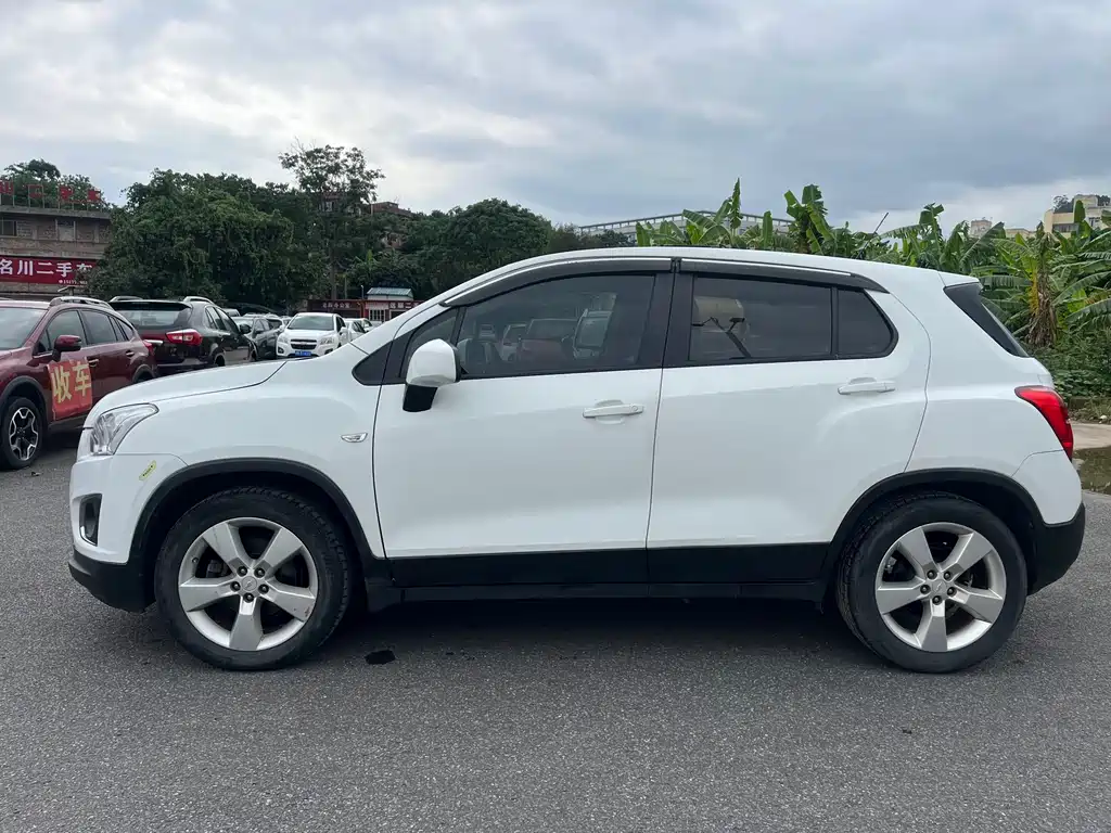 Tracker 1.4 T Auto 2 WD Comfort