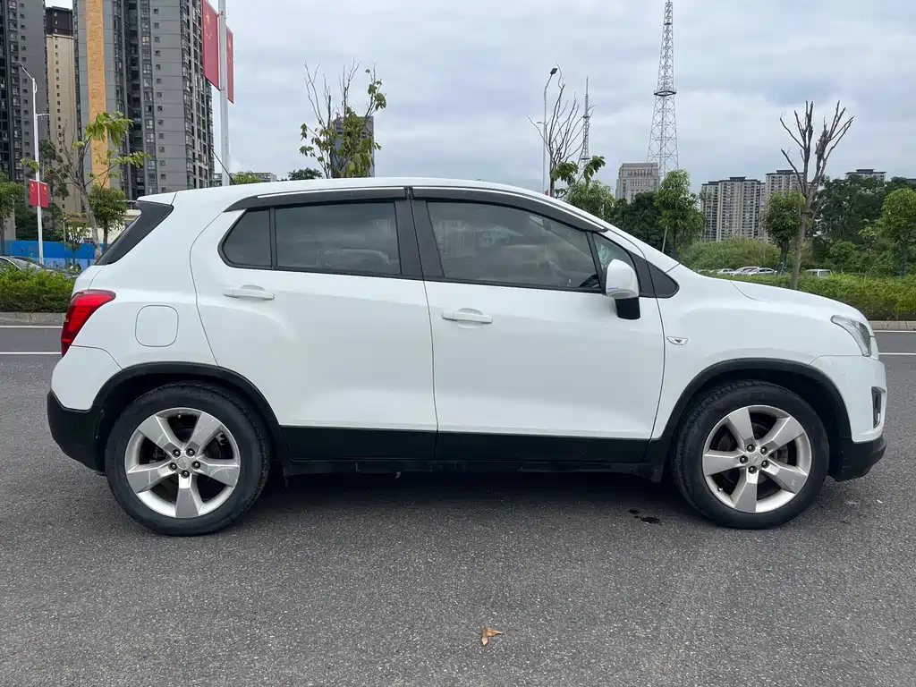Tracker 1.4 T Auto 2 WD Comfort