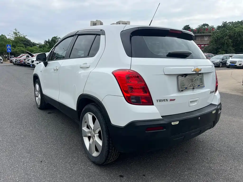 Tracker 1.4 T Auto 2 WD Comfort