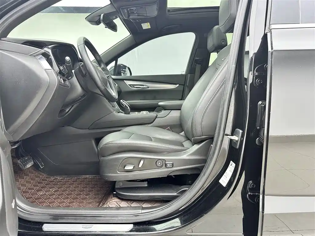 Cadillac XT6 28 T 7-seat 4 WD Style
