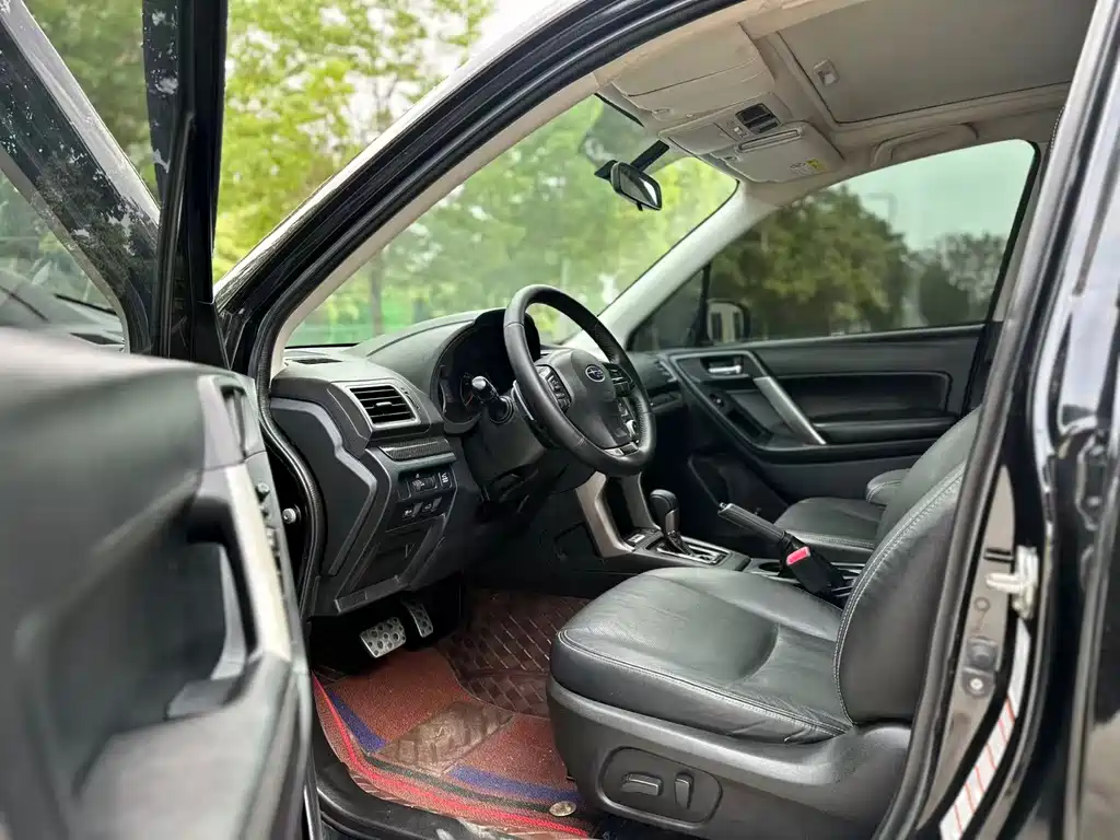 Forester 森林人 2015款 2.5 i 特装纪念版