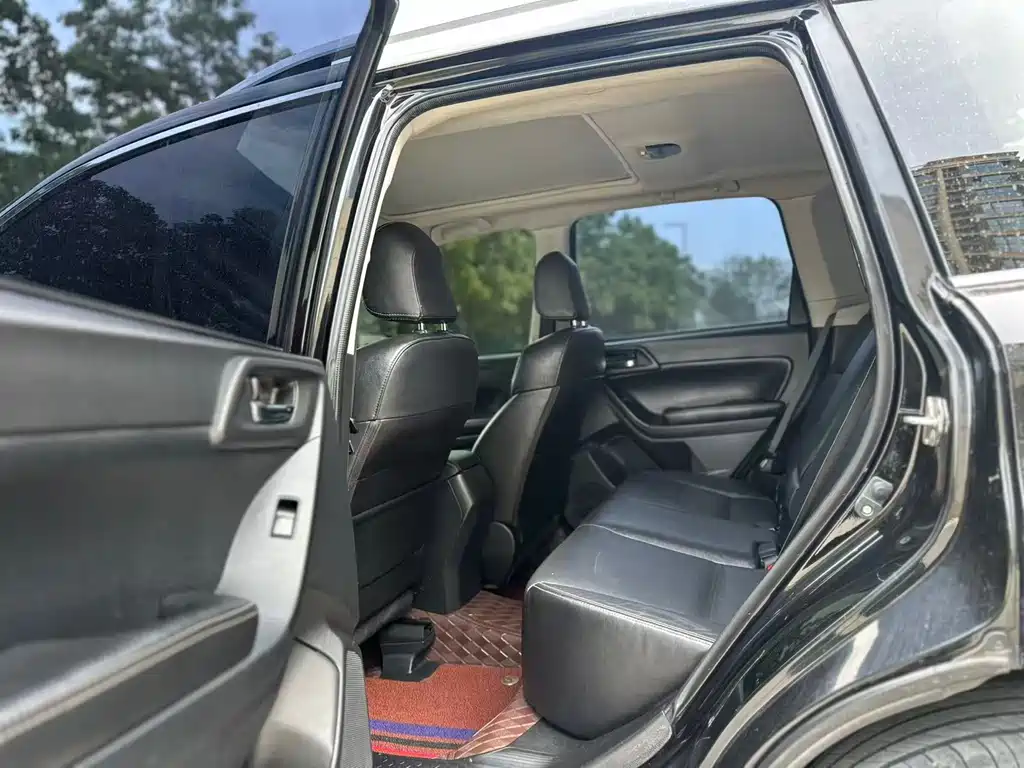 Forester 森林人 2015款 2.5 i 特装纪念版