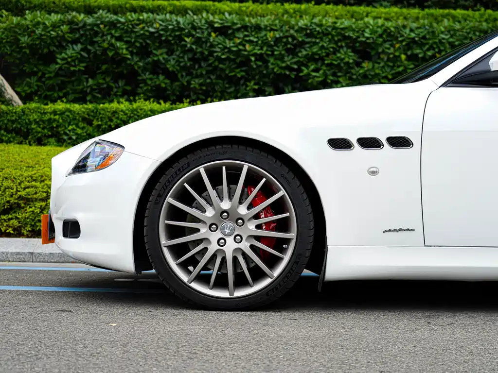 Quattroporte 总裁 2010款 4.7 L 运动版