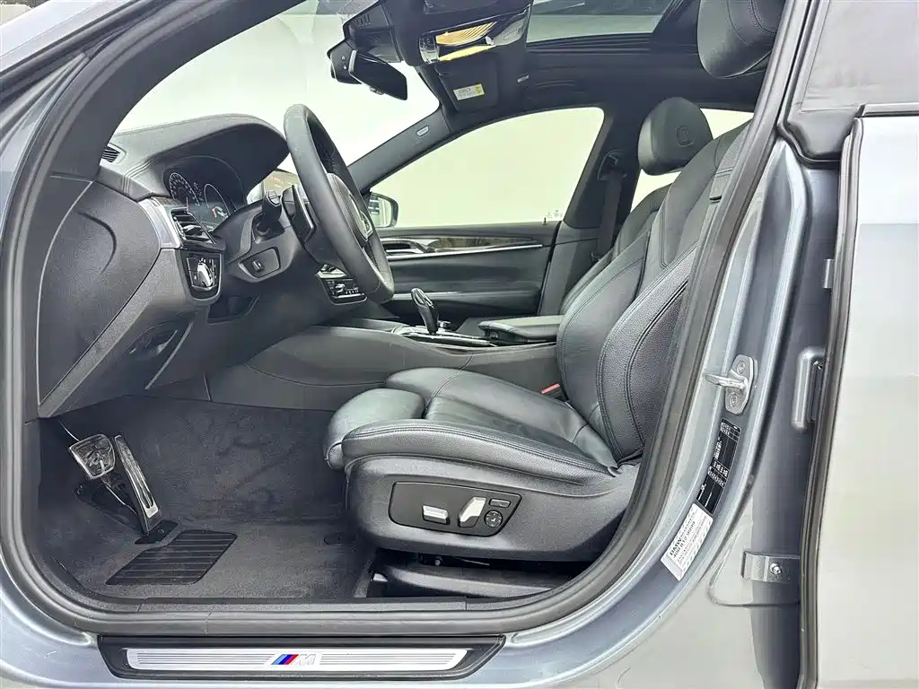 BMW 6 Series GT 630 i M Sport Package