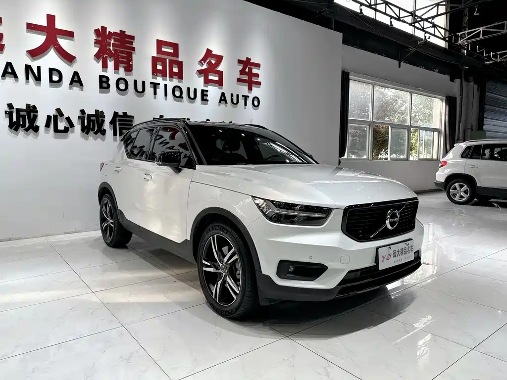 Volvo XC40 T4 4 WD Smart Vision Luxury