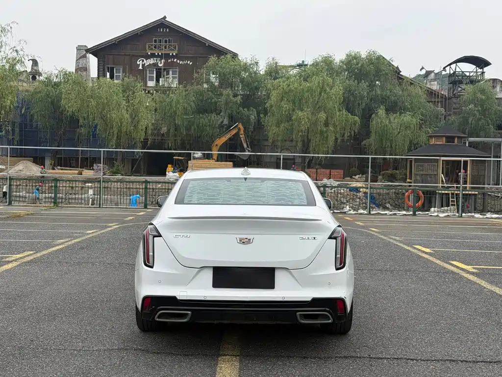 Cadillac CT4 28 T Style