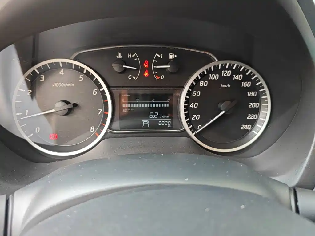Sylphy Facelift III Classic 1.6 XE CVT Comfort