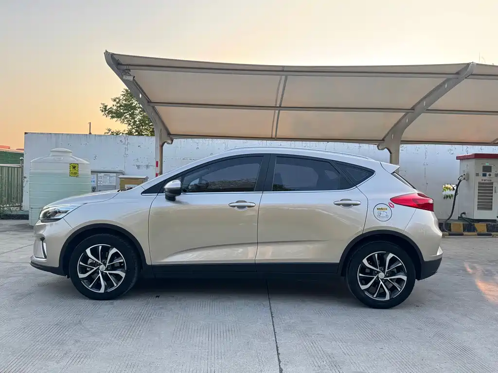 Emgrand GS 1.4 T CVT Elegant