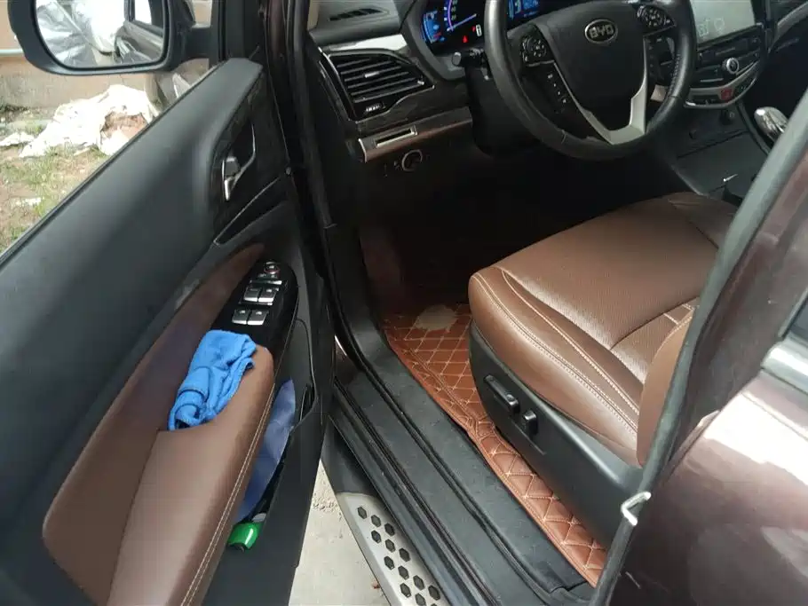 BYD S7 2.0 T Auto Distinguished Plus