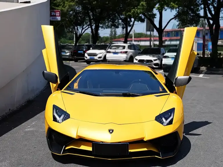 Lamborghini Aventador LP 750-4 Superveloce