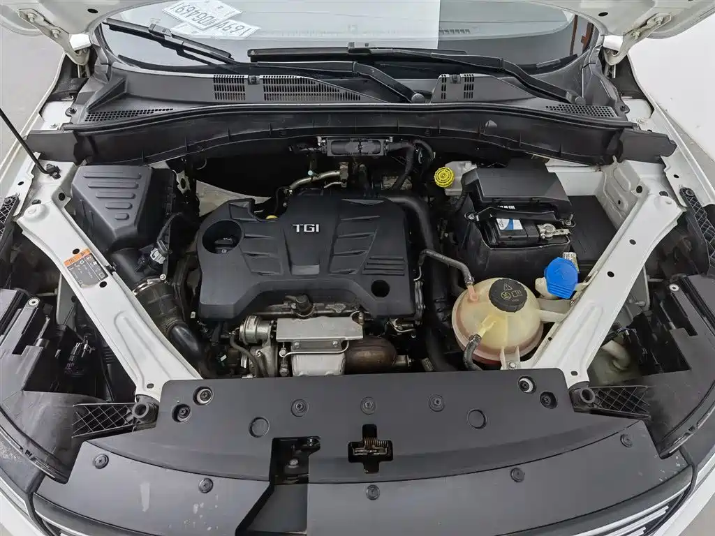 Roewe RX5 20 T 2 WD Auto Flagship