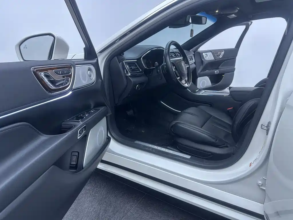Lincoln Continental 林肯大陆 2018款 3.0 T 四驱尊耀版