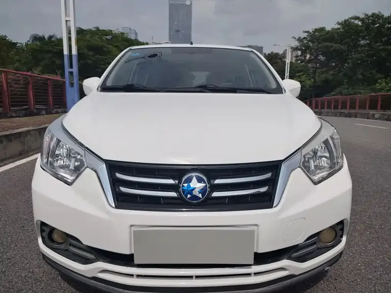 Venucia R50 1.6 L Auto Fashion