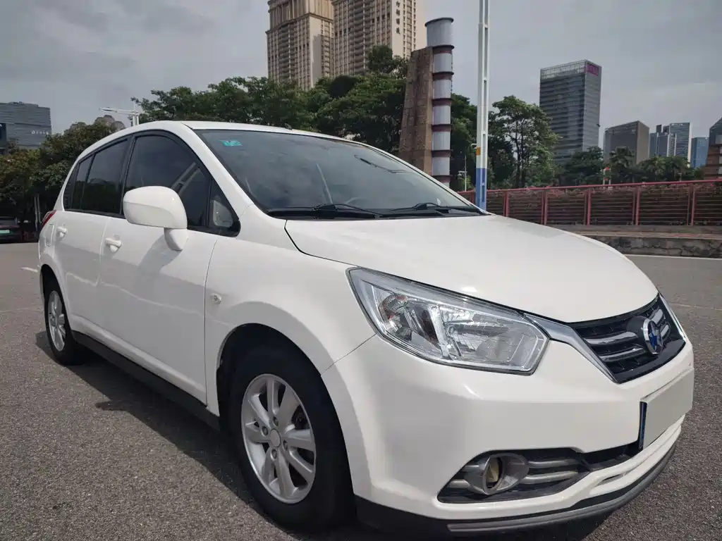 Venucia R50 1.6 L Auto Fashion
