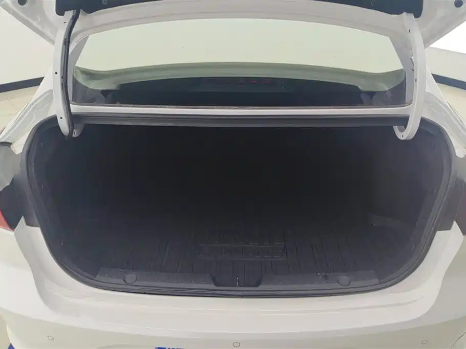 Eado PLUS 1.4 T DCT High Energy