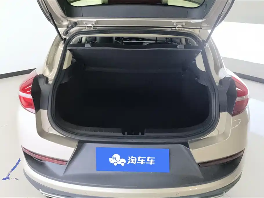 Emgrand GS Sport 1.4 T Auto Premium Style