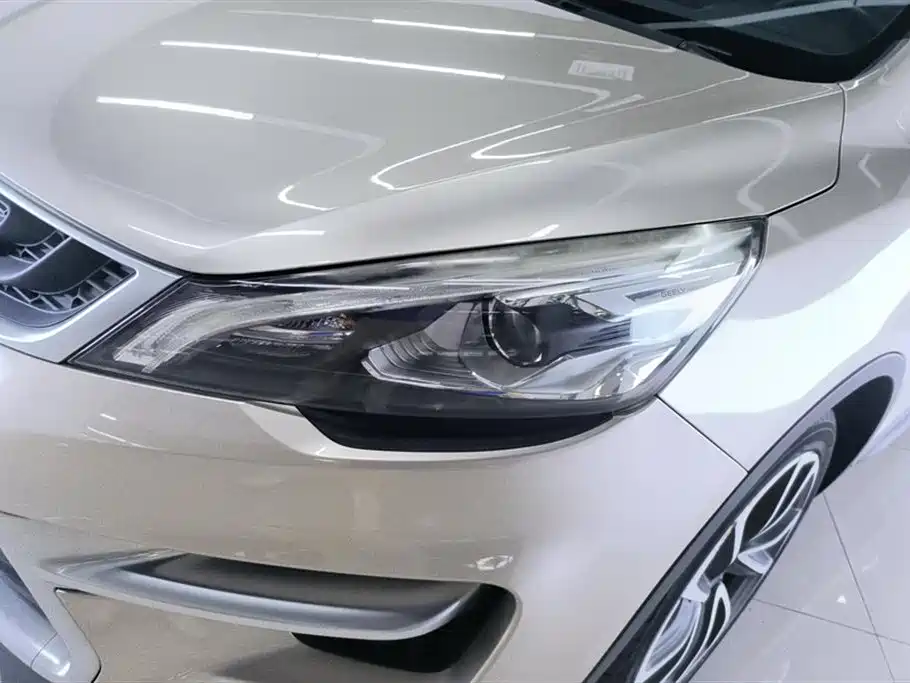 Emgrand GS Sport 1.4 T Auto Premium Style