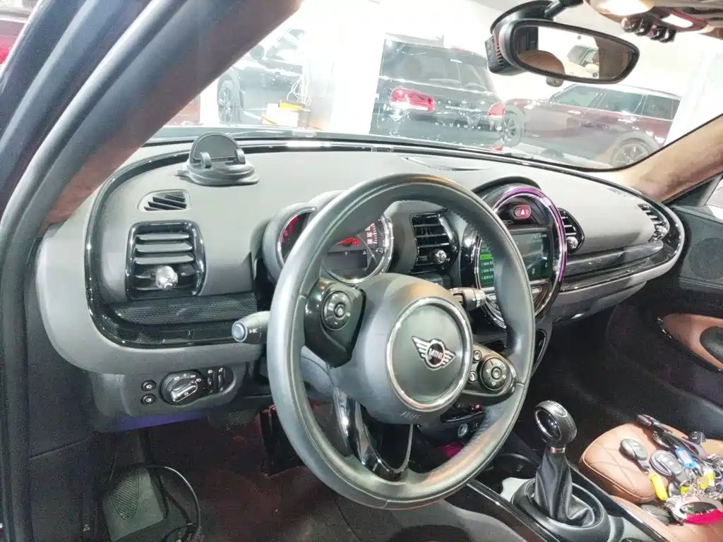 MINI CLUBMAN MINI CLUBMAN 2018款 1.5 T COOPER 经典派