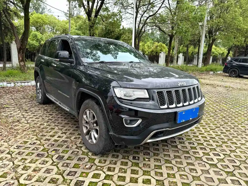 Grand Cherokee (Import) 3.0 L Comfort Enjoyment Navigation