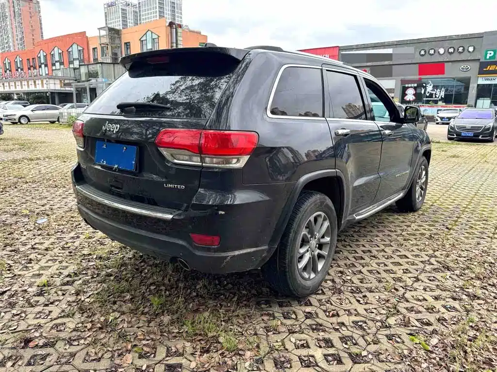 Grand Cherokee (Import) 3.0 L Comfort Enjoyment Navigation