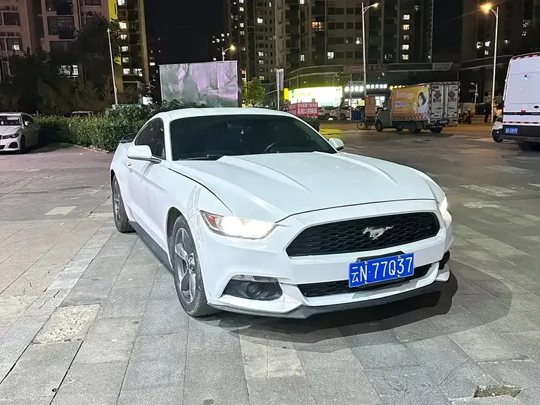 Ford Mustang 2.3 T Performance