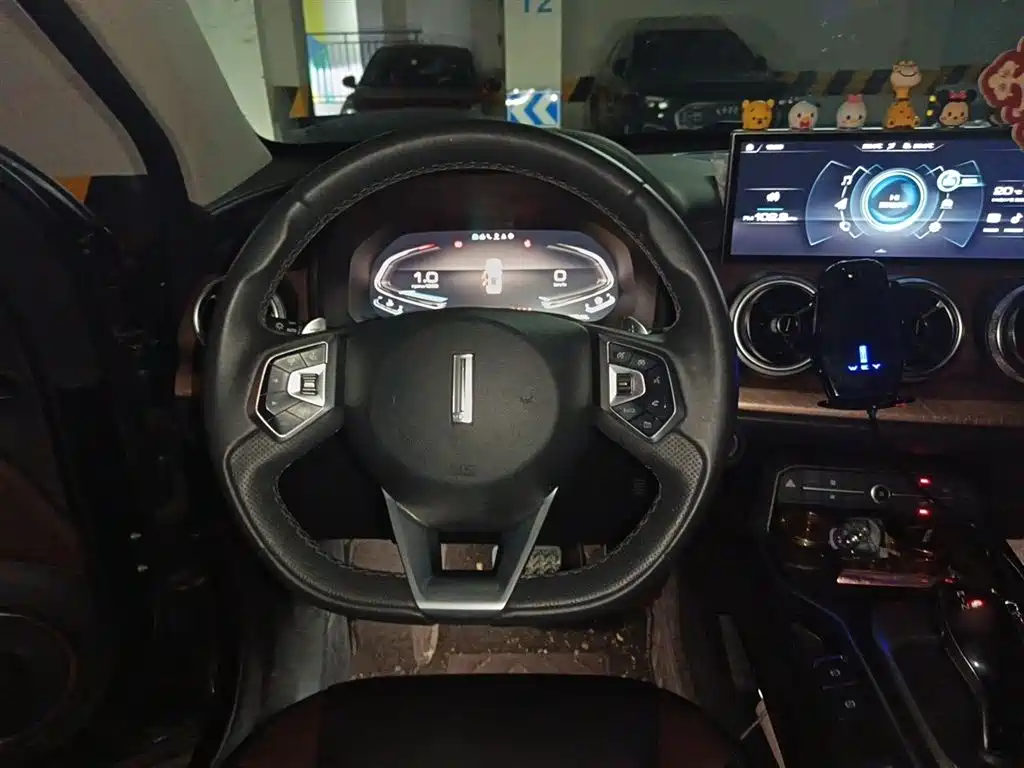 WEY VV5 1.5 T 2 WD Smart Pioneer