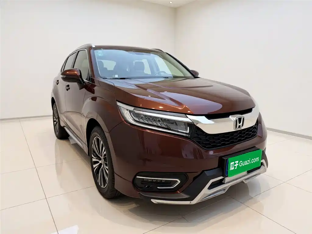 Avancier 370 TURBO 4 WD Premium