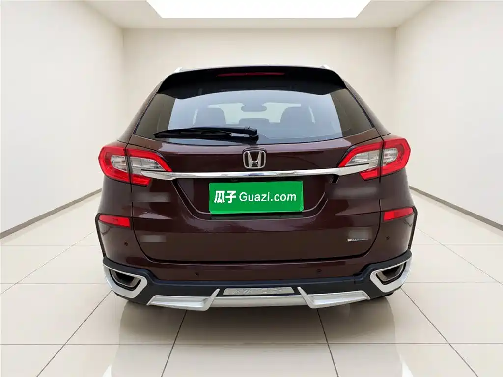 Avancier 370 TURBO 4 WD Premium