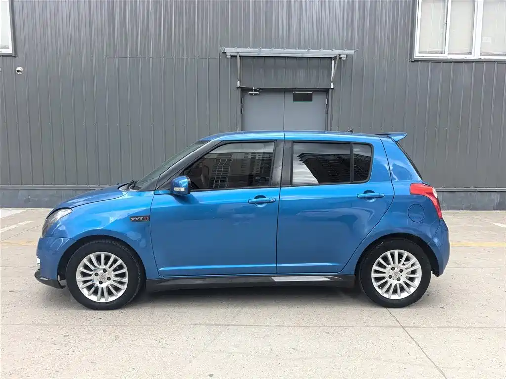 Swift 1.5 L Auto Sport