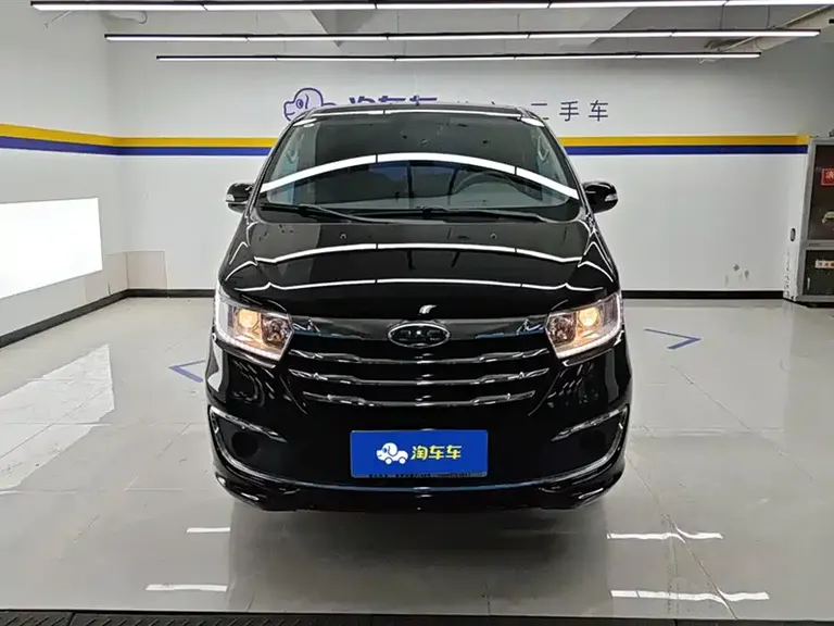 JAC Refine M3 瑞风M3 2023款 PLUS 1.5 T 7/8座舒适版