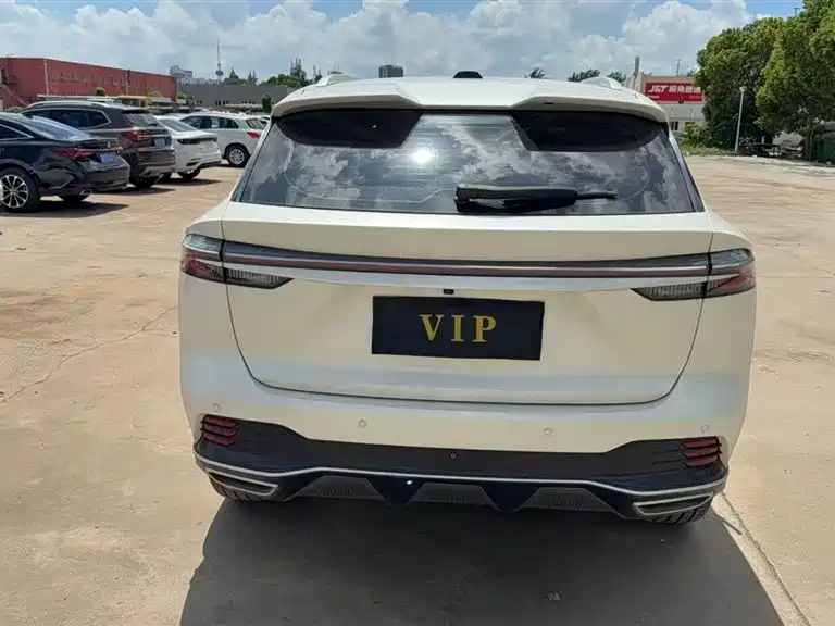 Roewe RX5 1.5 T Super Sense Elite