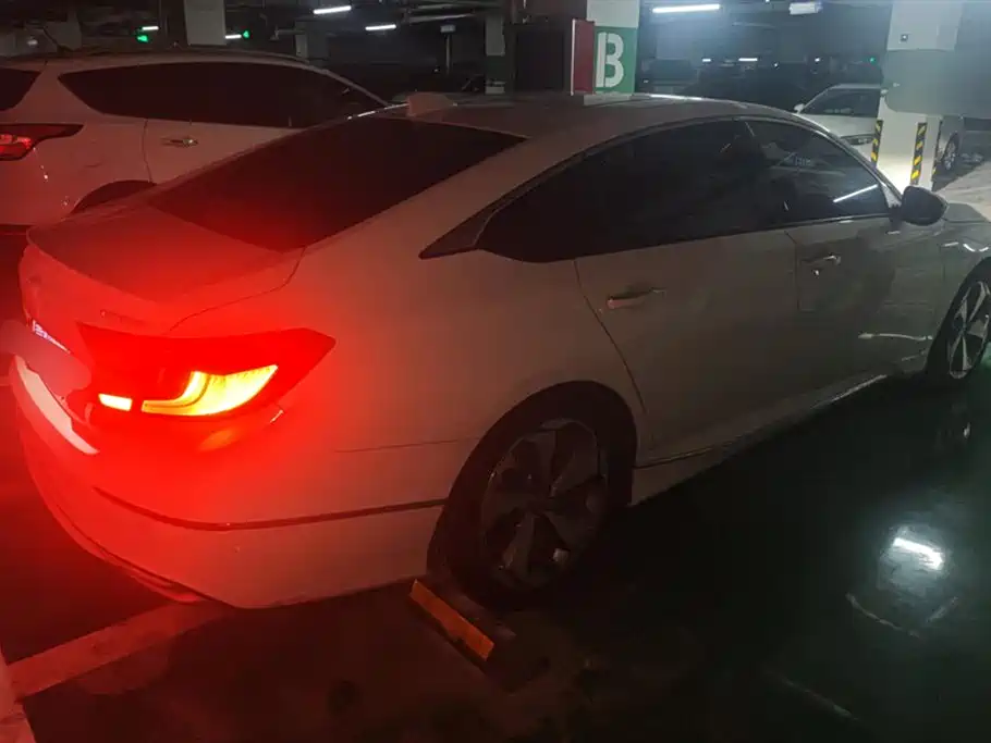 Accord Sharp· Hybrid 2.0 L Sharp Smart CN-V