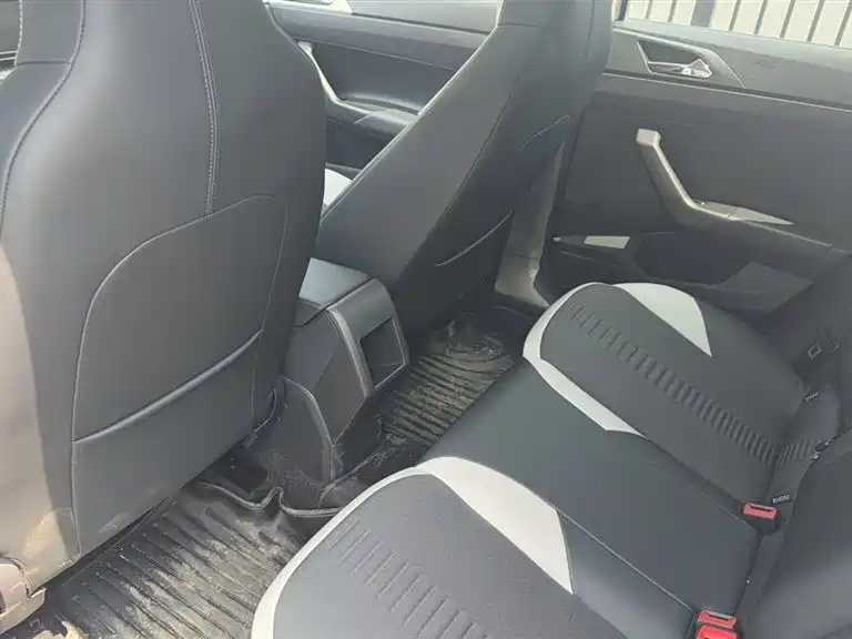Polo Plus 1.5 L Auto Panoramic Pleasure