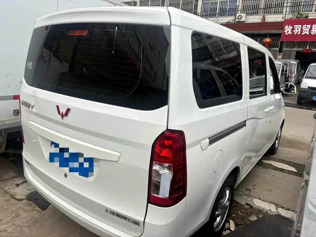 Wuling Rongguang V 五菱荣光V 2019款 1.5 L标准型国VI LAR