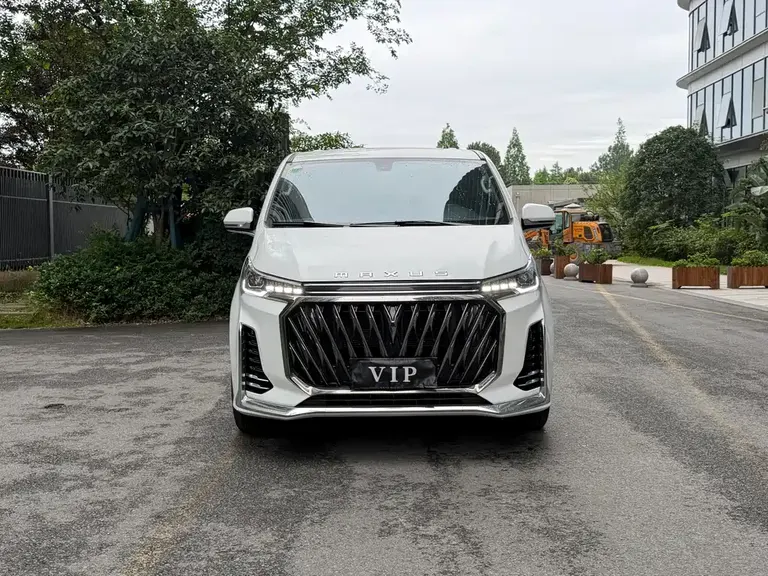 Maxus G20 大通G20 2023款 改款 PLUS 2.0 T 汽油自动豪华版
