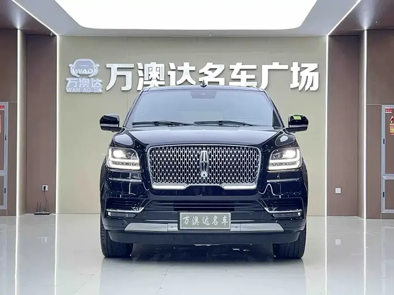 Lincoln Navigator 3.5 T Honor Shine