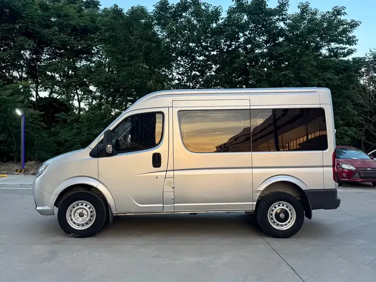 Dongfeng Yufeng 2.3 T Economy Logistics SWB Mid Roof 5-9-seatWP2.3
