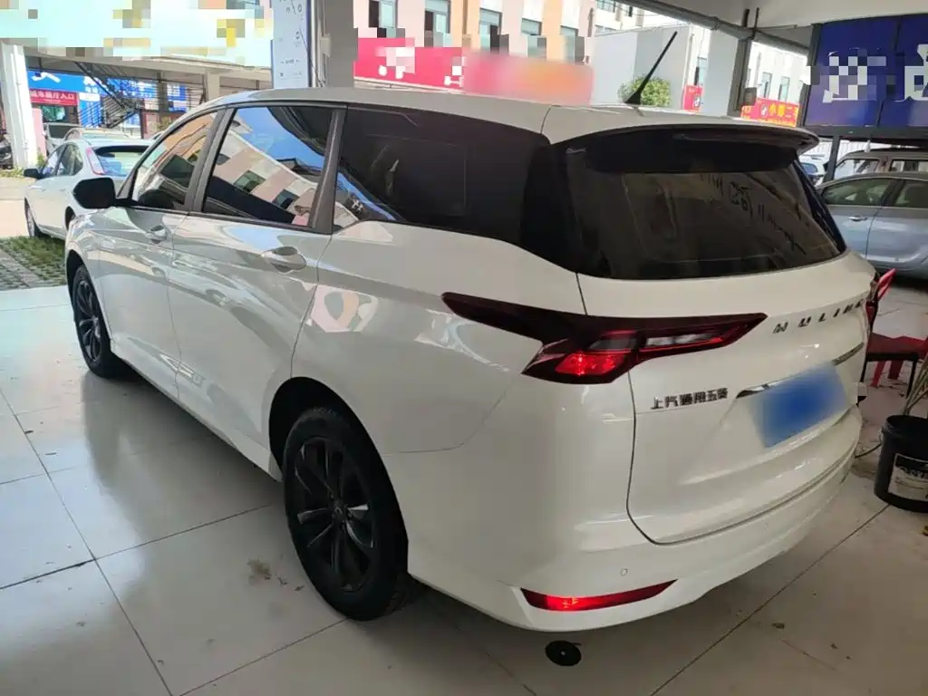 Wuling Victory 1.5 T CVT Elite