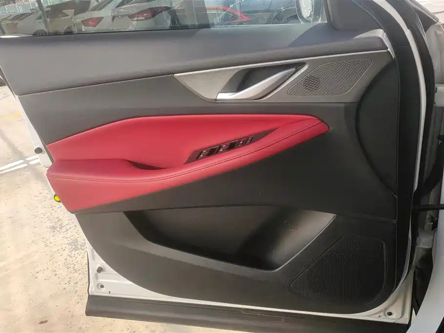 Changan CS35 PLUS Smooth Enjoyment 1.4 T DCT Luxury
